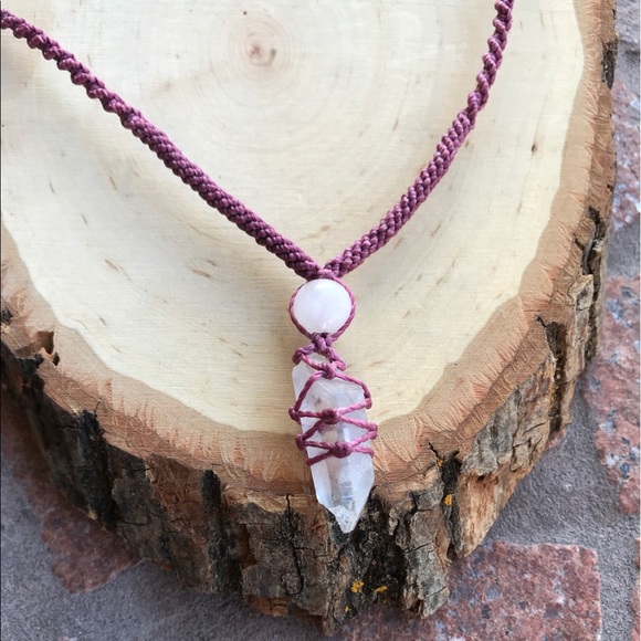 SOLD macrame crystal quartz boho necklace - Picture 4 of 8